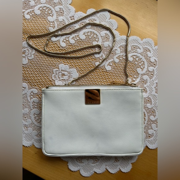 Ted Baker white leather crossbody bag chain strap - Picture 2 of 6